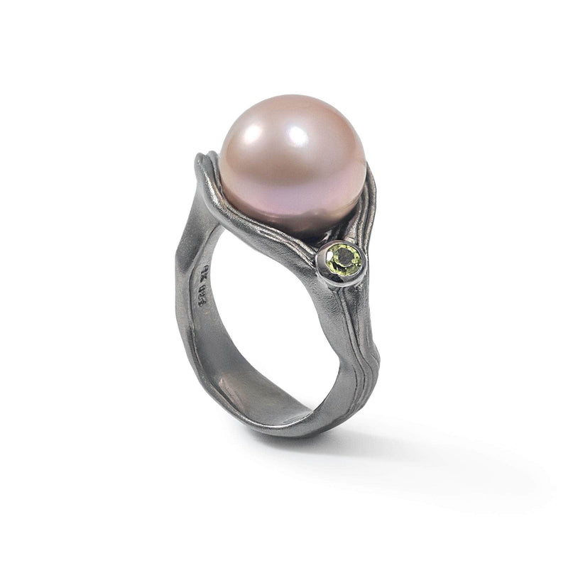 German Kabirski Redon Purple Pearl and Peridot Ring (Black Ruthenium)