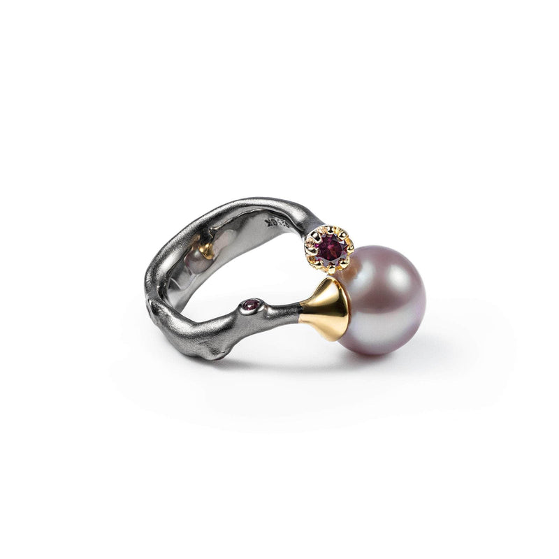 German Kabirski Linnie Purple Pearl and Rhodolite Ring (Black Rhodium and Gold 18K)