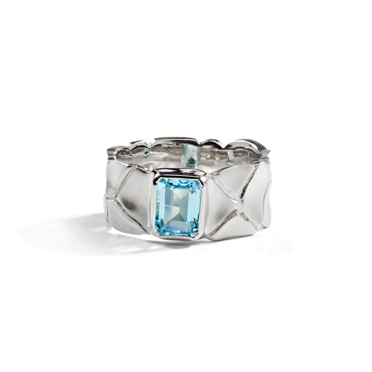 German Kabirski Schalen Blue Topaz Ring