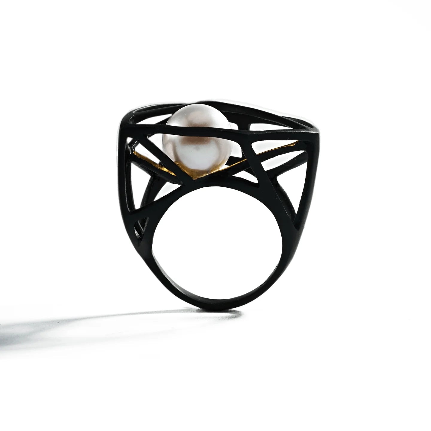 German Kabirski Descartes Pearl Ring