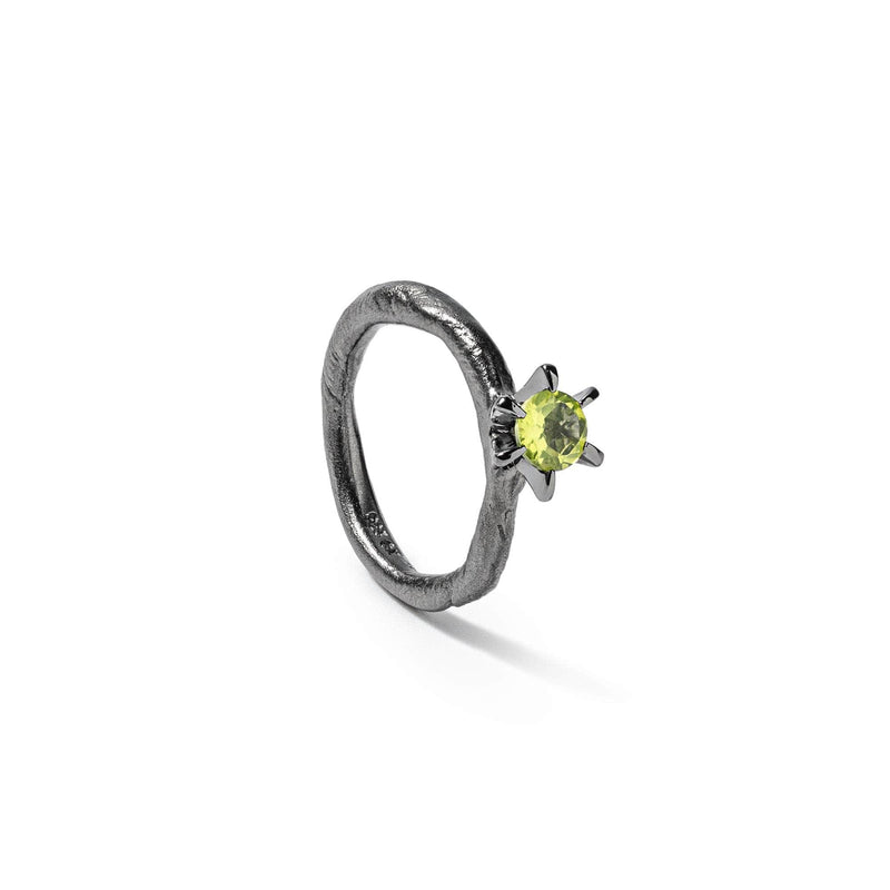 German Kabirski Zei Peridot Ring (Black Ruthenium)