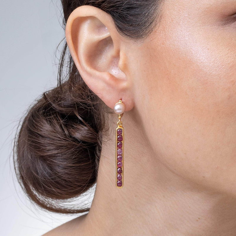 German Kabirski Puro Pearl and Ruby Earrings (Gold 18K)