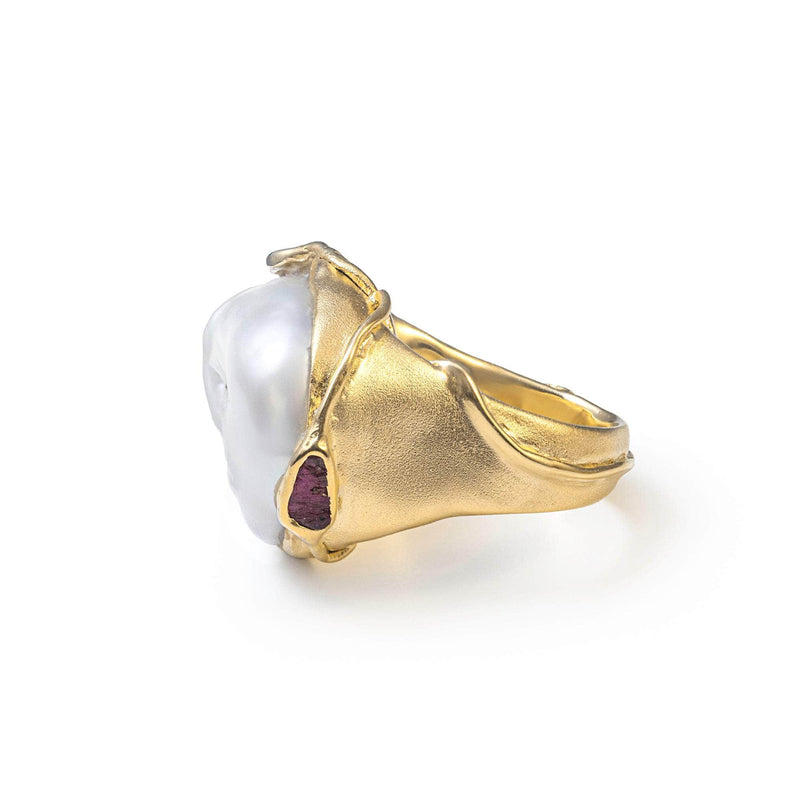 German Kabirski Ono Baroque Pearl and Rough Ruby Ring (Gold 18K)