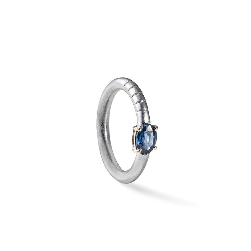 German Kabirski Nabu Blue Sapphire Ring (White Rhodium)